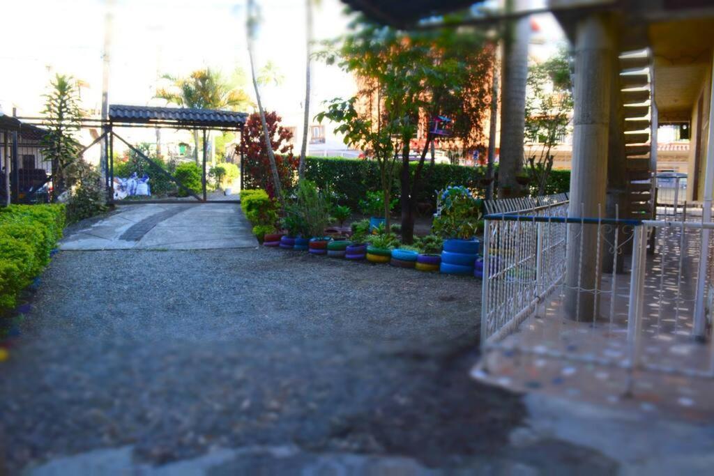 Casa Familiar Y Agradable, Parqueadero Y Bbq Hébergement de vacances Armenia (Quindio)